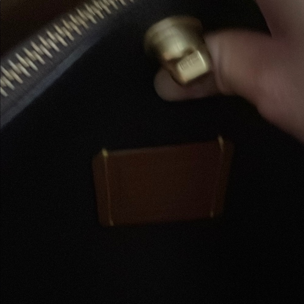 Coach White and Tan Shoulder Bag with Textured Leather - Picture 2 of 6